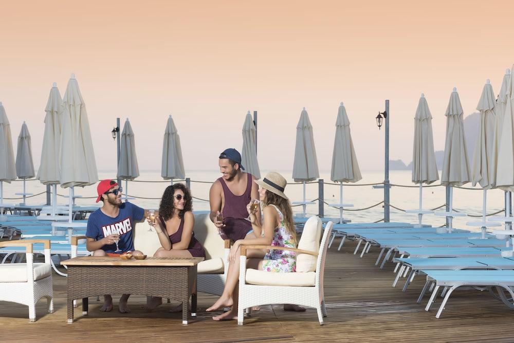 אלאניה Asia Beach Resort & Spa Hotel מראה חיצוני תמונה